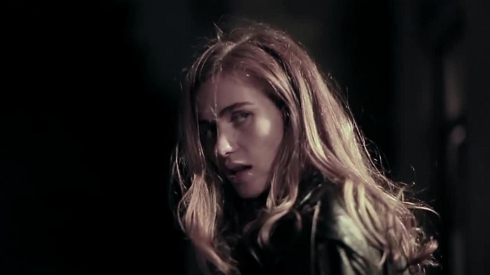 Луна певица. Луна певица фото. Луна певица альбомы. Под луной клип дк. Клип она луна.